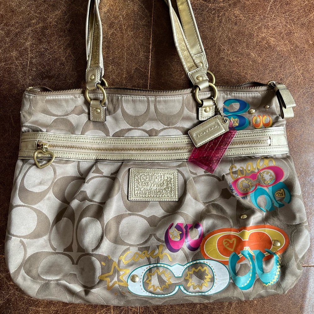 Y2K Coach Poppy Beige Signature C Shoulder Bag Tote Colorful Hot Pink Liner READ